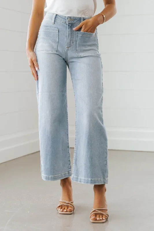 Light Wash Wide Leg Crop Jeans - FINAL SALE