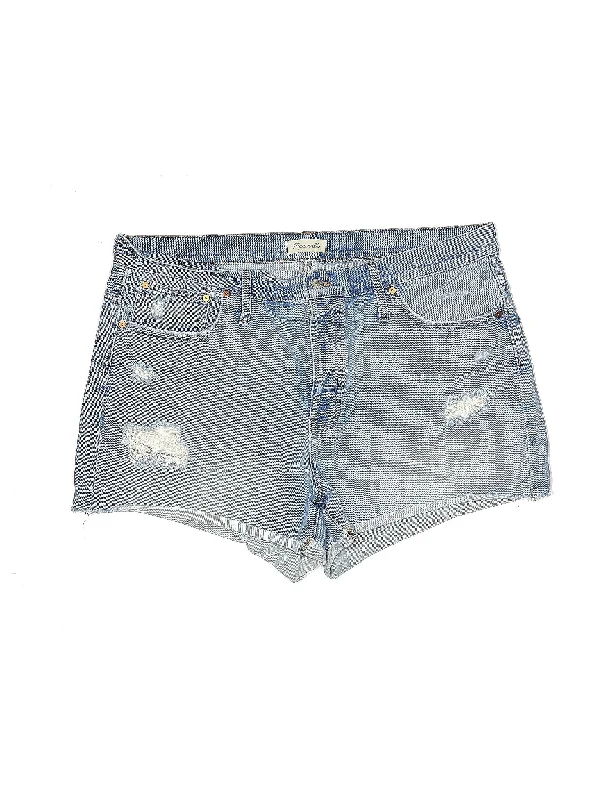 High-Rise Denim Shorts in Medium Wash