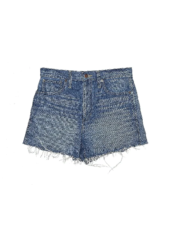 Mid-Rise Denim Shorts in Medium Wash